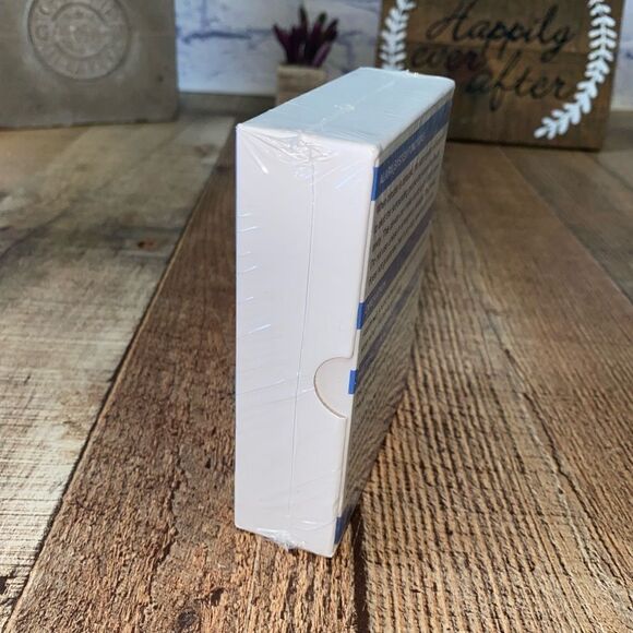 Pocket Guardian Personal Safety Alarm Prevention 130DB Pull To Activate. 
New - Picture 5 of 5